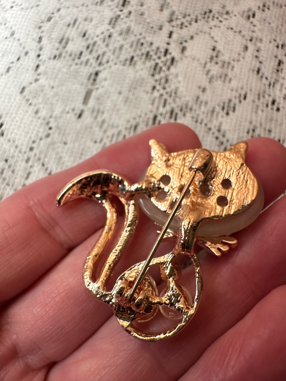 Gold Tone Cat Brooch with Clear Gem Accents - Picture 3 of 4
